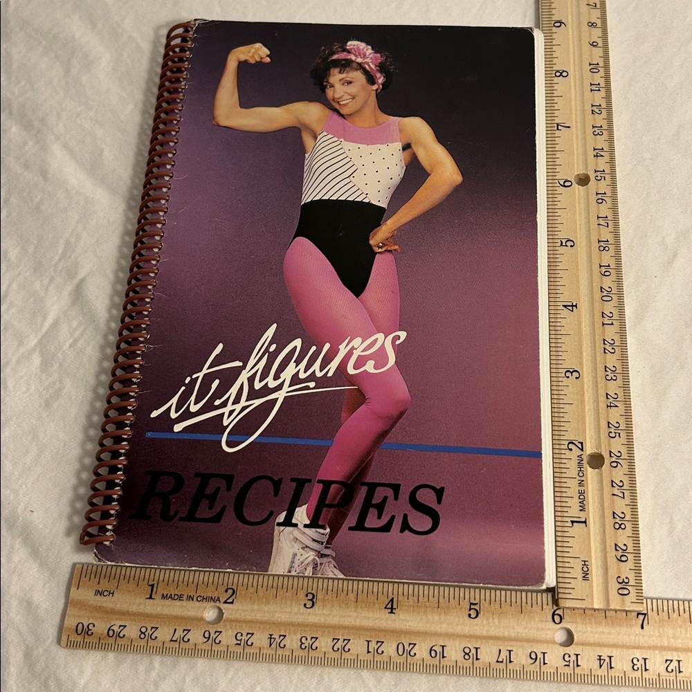 It Figures Recipes recipe Book by Charlene Prickett 90s tv show vintage Cookbook - Picture 13 of 16
